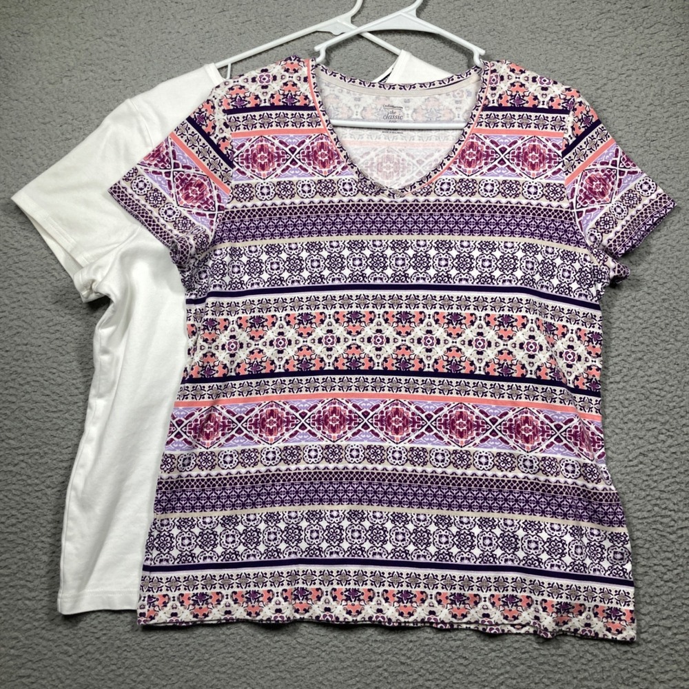 Croft & Barrow T-Shirts Women XL Purple Print & Solid White 2 pack‎  STAIN